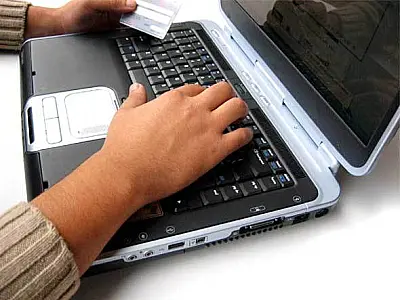Bancos são liberados para enviar informações por email