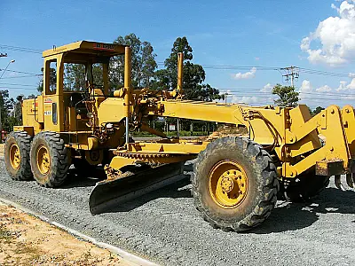 PAC 2 destina 36 motoniveladoras para fortalecer agricultura familiar em MS