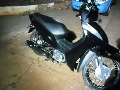Em  Nova  Andradina,  PM  recupera moto furtada e apreende adolescente