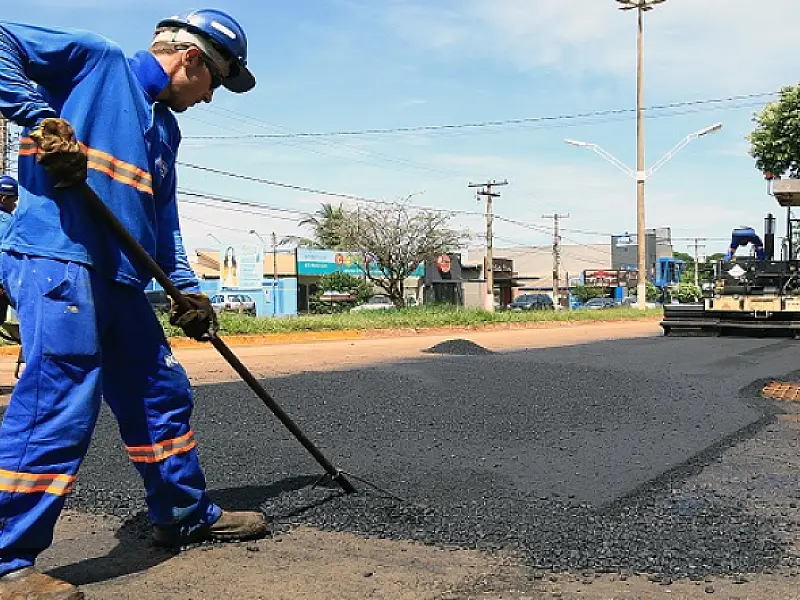 Governo assina R$ 11,5 milhões de contratos para pavimentação e saneamento