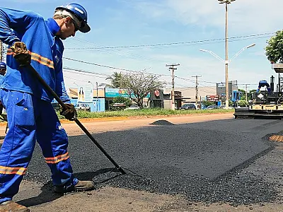 Governo assina R$ 11,5 milhões de contratos para pavimentação e saneamento