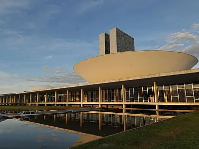 Parlamentares se preparam para esforço concentrado após convenções