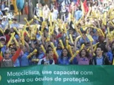 Caminhada do PARA leva cerca de 15 mil pessoas as ruas de Campo Grande
