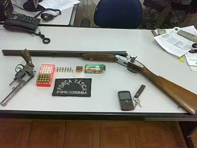 PM prende seis pessoas com armas e munições