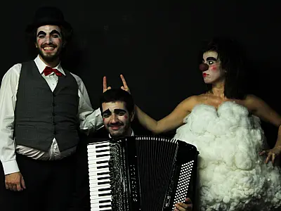 Espetáculo Clowd Clown será apresentado no Glauce Rocha