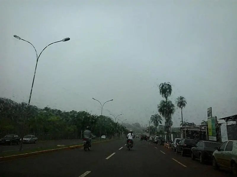Céu de Campo Grande amanhece nublado nesta quinta