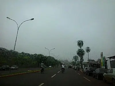 Céu de Campo Grande amanhece nublado nesta quinta