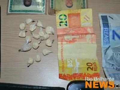 Polícia Civil prende dois jovens por tráfico de drogas