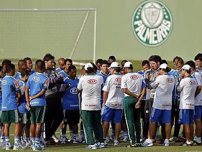Palmeiras encara Náutico nos Aflitos