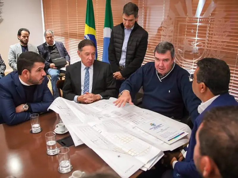 Com obras de pavimentação, drenagem e nova via,