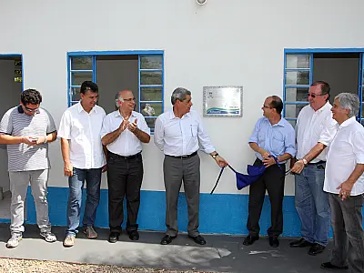 Governo e Sanesul entregam obras em Corumbá