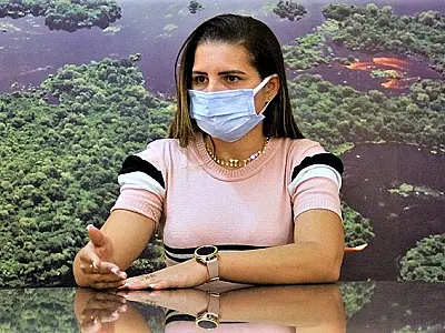 Formada pelo Vale Universidade, Annia agora supervisiona estagiárias do programa
