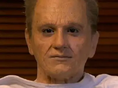 Luan Santana se transforma em idoso de 70 anos em novo clipe