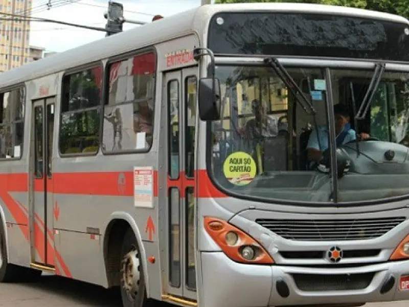Empresa de transporte coletivo terá que indenizar passageira