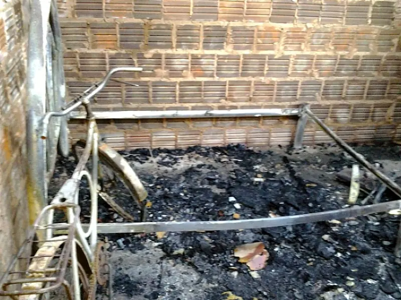 Incêndio destrói residência em Novo Horizonte do Sul
