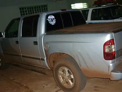 PM recupera caminhonete e esclarece furto em residência