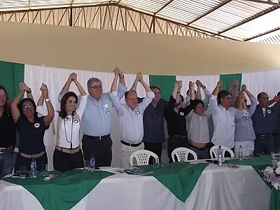 PMDB expõe vídeo comparativo com os oito anos de governo do PT em encontro regional