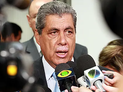 Durante solenidade de abertura na Assembleia, governador fala sobre a Lei da Ficha Limpa