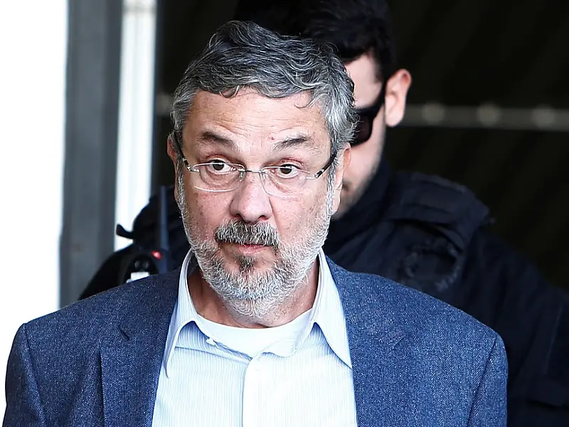 Palocci é condenado a 12 anos de reclusão pelos crimes de corrupção e lavagem de dinheiro na Lava Jato