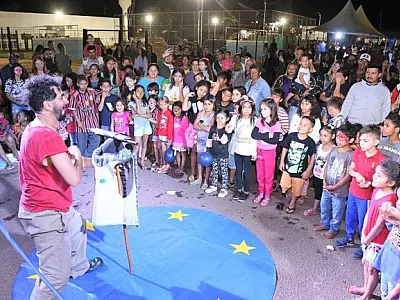 FESTIVAL CAMPO GRANDE EM AÇÃO LEVA MÚSICA E ATIVIDADES RECREATIVAS PARA MORADORES DA REGIÃO DO PROSA