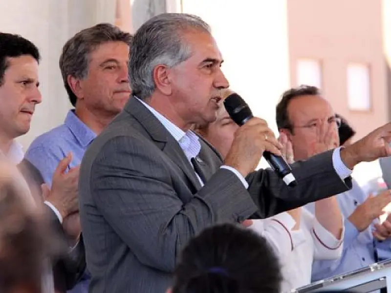 Reinaldo anuncia dois programas habitacionais para 2017