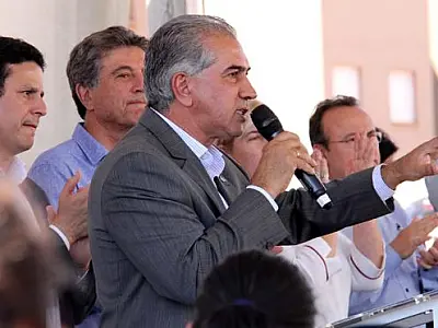 Reinaldo anuncia dois programas habitacionais para 2017