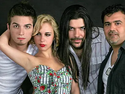 Banda Pop Fiction se apresenta pela primeira vez na capital