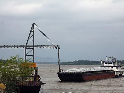 Estado inicia processo de implantação de mais um porto de cargas em Porto Murtinho