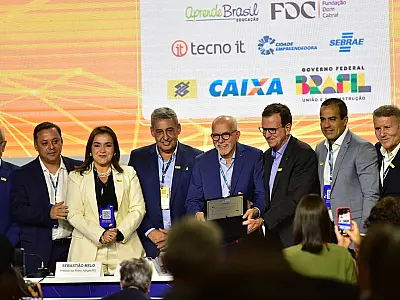 Adriane Lopes é eleita 3ª vice-presidente