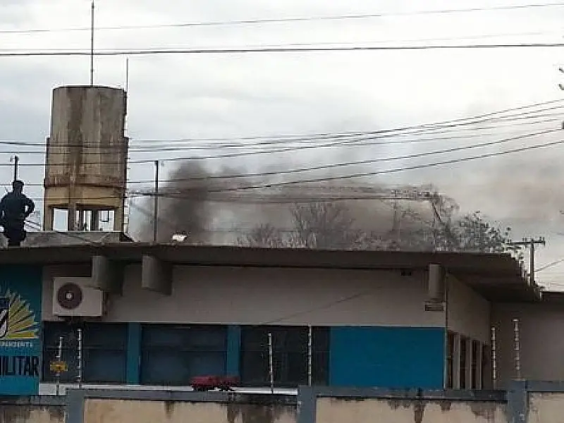 Presos fazem rebelião em cadeia de Maracaju e são transferidos