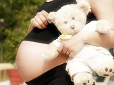 Uma em cinco meninas engravida até os 18 anos