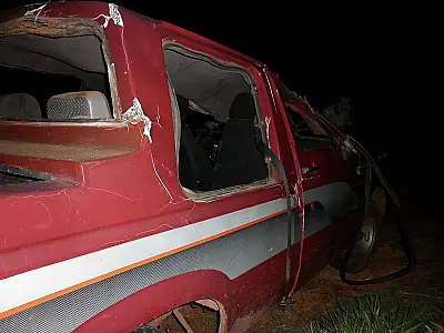Capotamento deixa três feridos na Rodovia MS-276 próximo a Nova Andradina