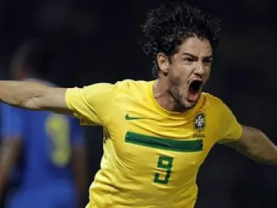 Brasil vence Equador por 4 a 2 e vai às quartas da Copa América