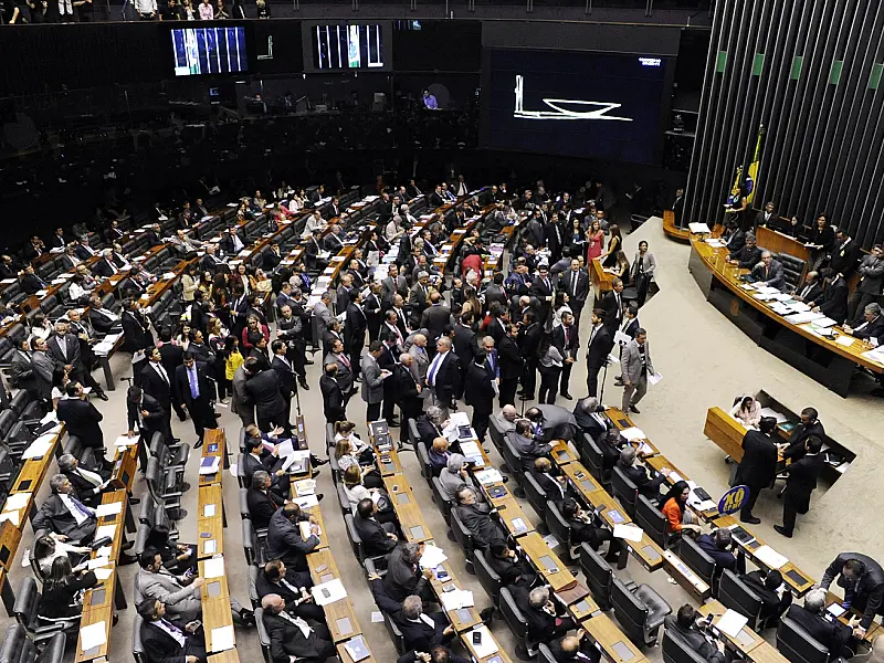 Comissão do impeachment se reúne para definir roteiro de trabalho