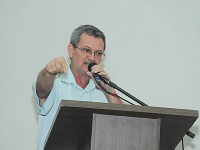 Professor recebe menos entre os graduados