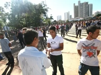 Prefeito participa de entrega de certificado de dispensa do Serviço Militar