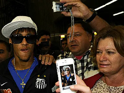 Neymar respeita Vélez e ignora provocações:“Não ligo”