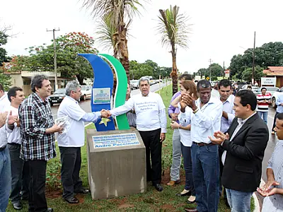 Governador entrega de asfalto da MS-162 no Distrito de Quebra Coco