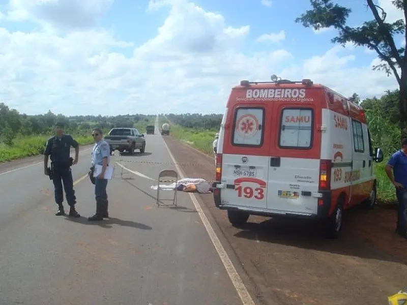Motociclista morre após ser ultrapassado por carreta e perder o controle na MS-134