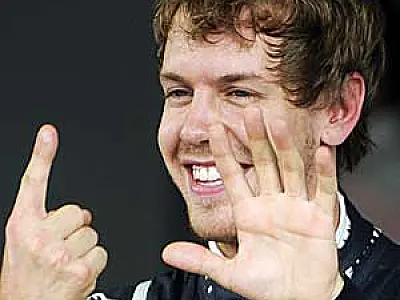 Vettel é pole em Interlagos e novo recordista da F-1