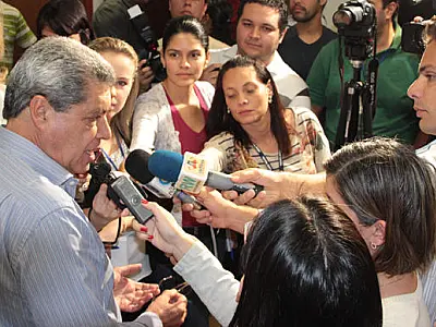 Governador diz que vai ampliar transparência sobre aplicação de recursos públicos