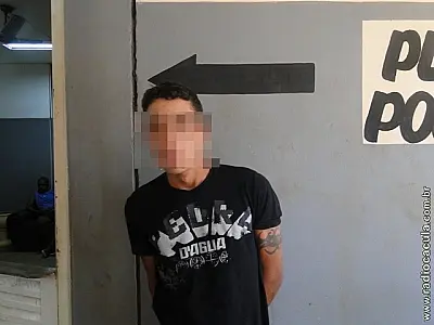 Jovem ameaça policiais e tenta se matar em Três Lagoas