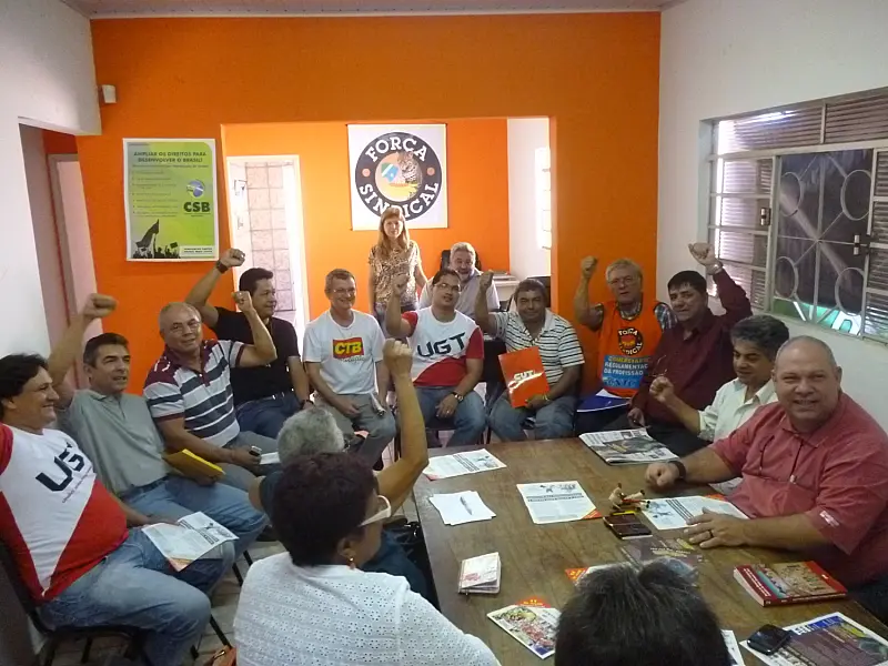 Centrais se organizam para um ato de protesto na Capital