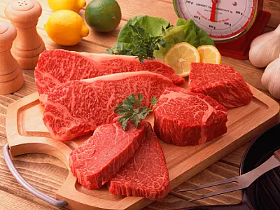 Aumento nos preços das carnes e frutas pressiona inflação