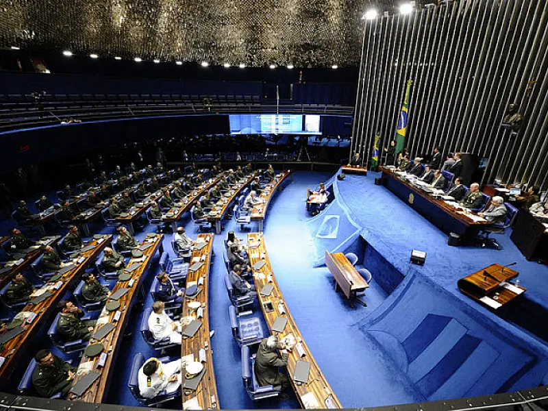Senado aprova saque do FGTS para casos de doença grave