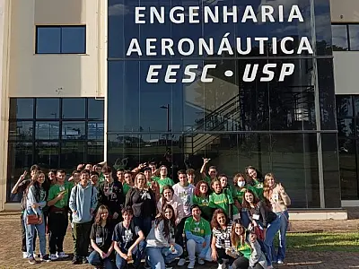 EE Vespasiano Martins realiza projeto "Um dia como Universitário"
