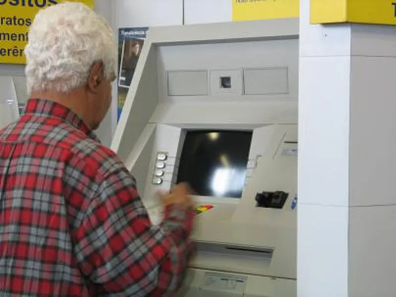 INSS fará depósito acima de um salário mínimo na segunda