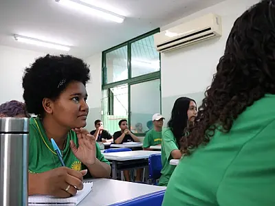 Reformas nas escolas estaduais proporcionam ambientes modernos e ensino de qualidade aos alunos