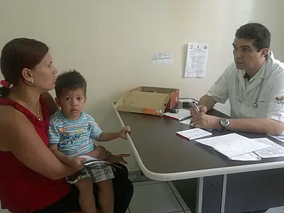 Médicos da Capital realizam atendimento voluntário e reivindicam melhorias no SUS