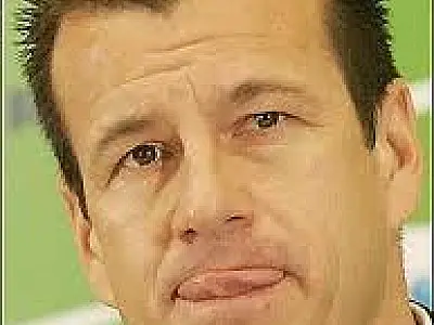 Dunga é confirmado oficialmente como técnico da seleção